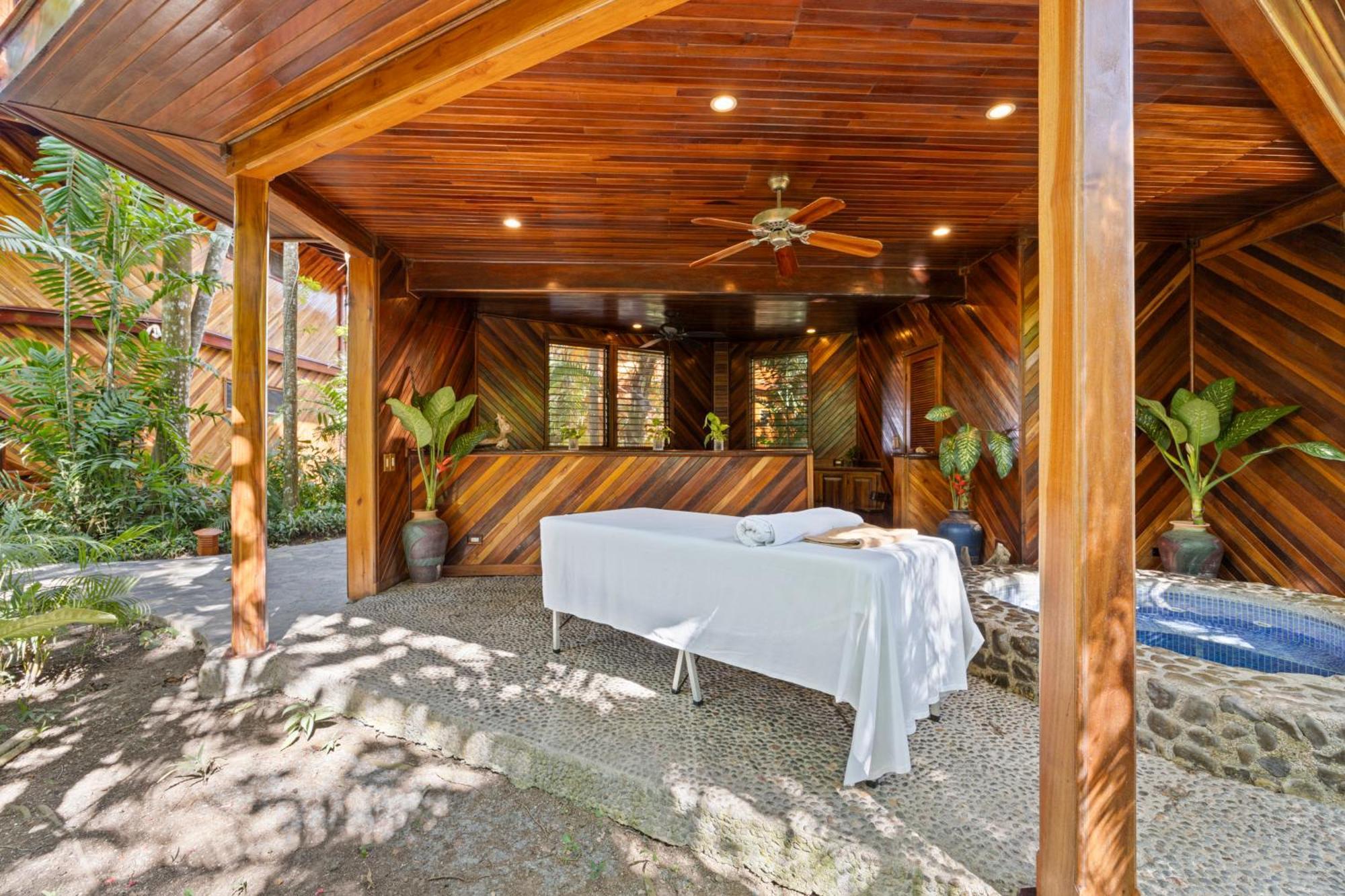 Tambor Tropical Beach Resort- Adults Only Eksteriør bilde